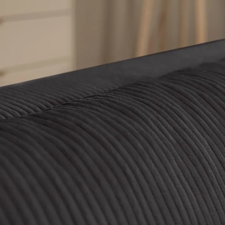 Divano letto angolare reversibile 4 posti 285x188cm con contenitore tessuto velluto a coste nero Soft