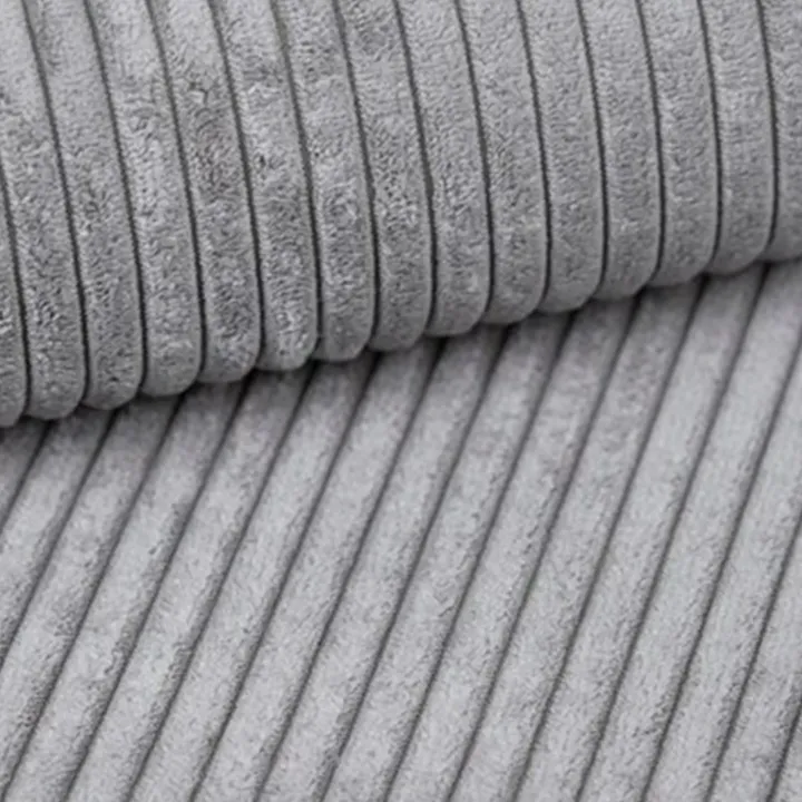Divano letto angolare reversibile 243x142cm velluto a coste grigio chiaro Ofelia