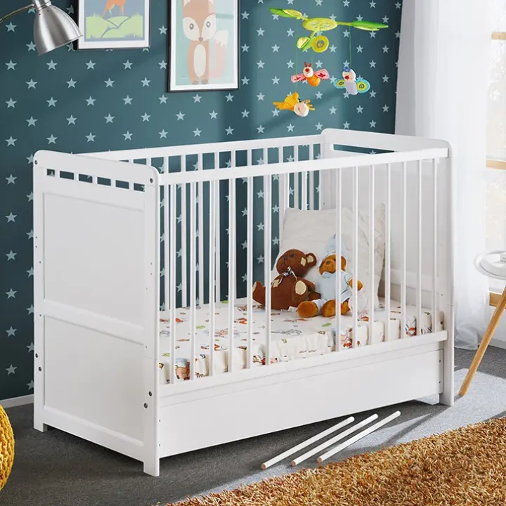 Lettino bambini 67x124cm con materasso, sponde e cassetto bianco Magic