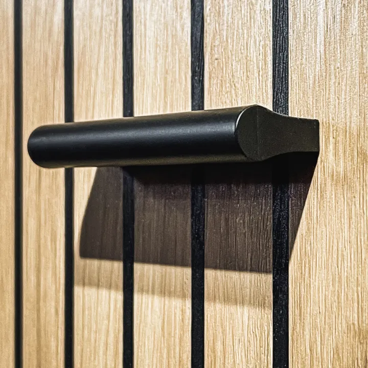 Modulo basso ingresso 2 ante 60x46h cm stampa a righe rovere rustico antracite California Gihome®