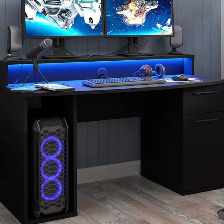 Scrivania gaming 140x65cm moderna con led 2 cassetti nera Crash